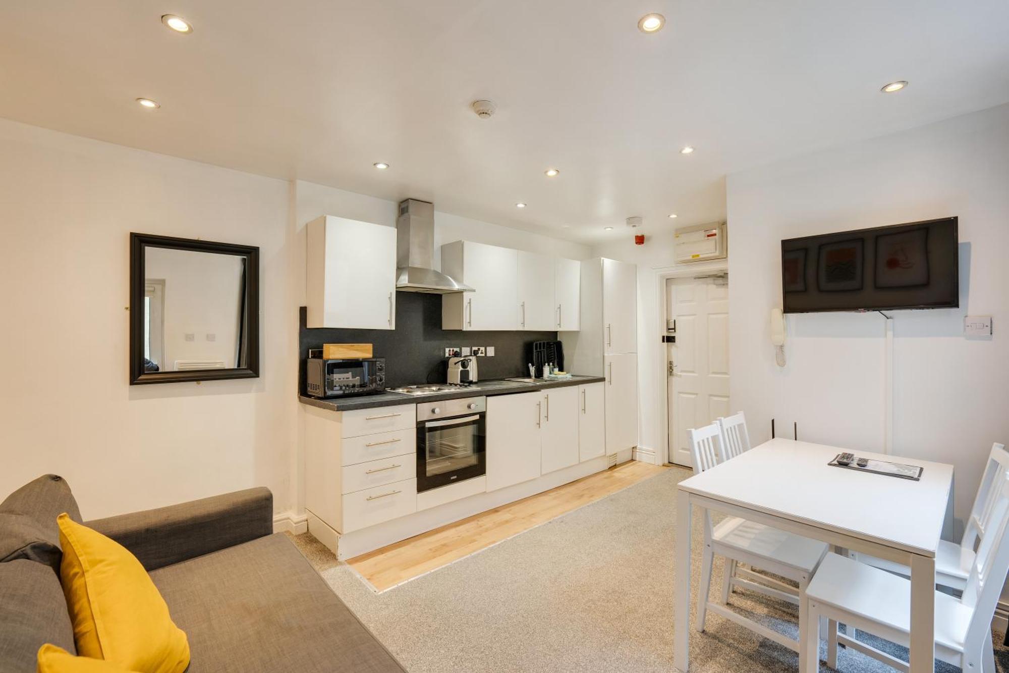 קארדיף 2 Bedroom Aprtmnt For Upto 6 Nr Centre, Uni &Parks מראה חיצוני תמונה