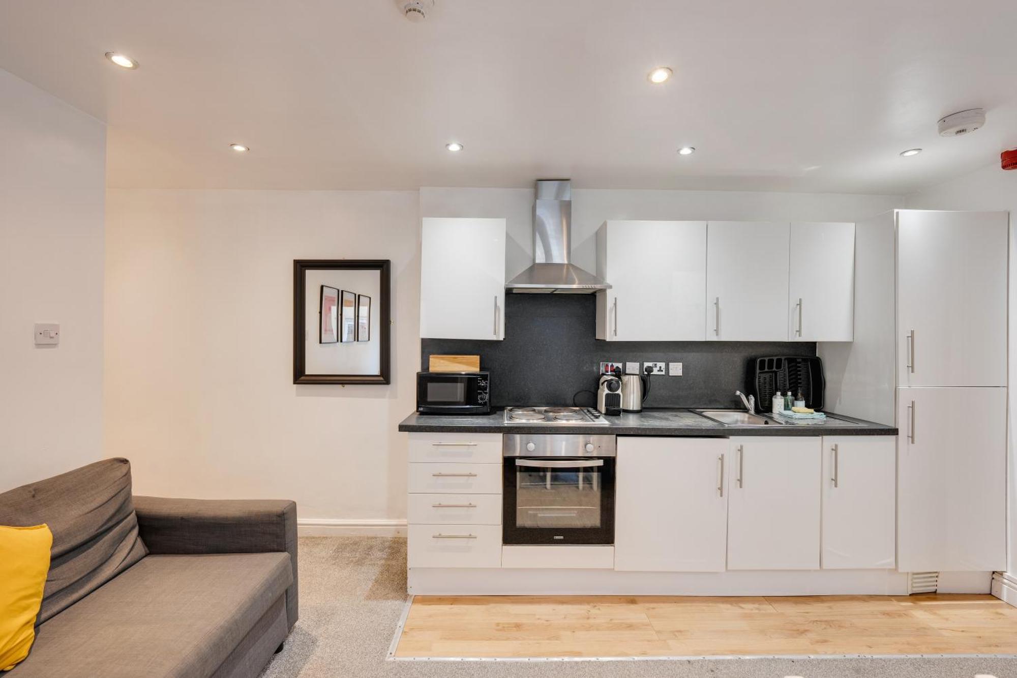 קארדיף 2 Bedroom Aprtmnt For Upto 6 Nr Centre, Uni &Parks מראה חיצוני תמונה